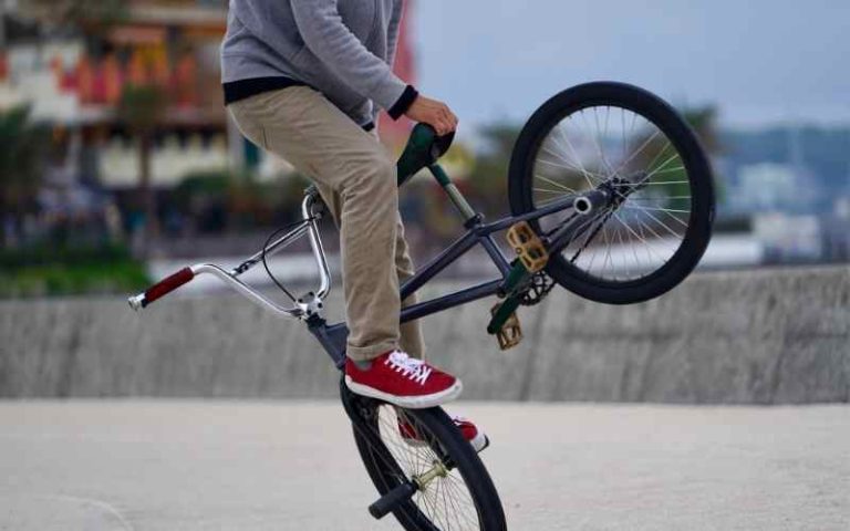 Measure Standover Height Of BMX