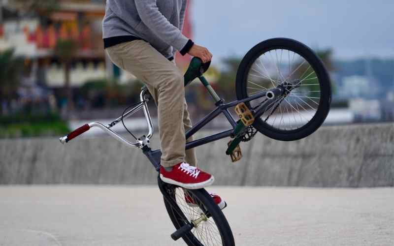 Measure Standover Height Of BMX
