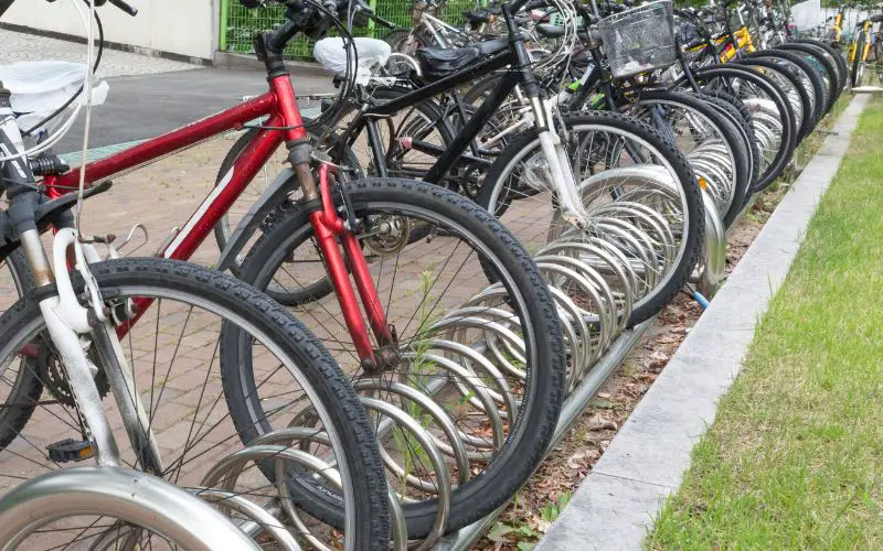27inch Bike Tires VS 700c