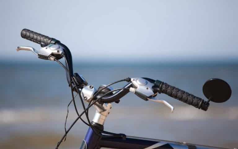 Bike Handlebars And Wheels Not Aligned (Explained)