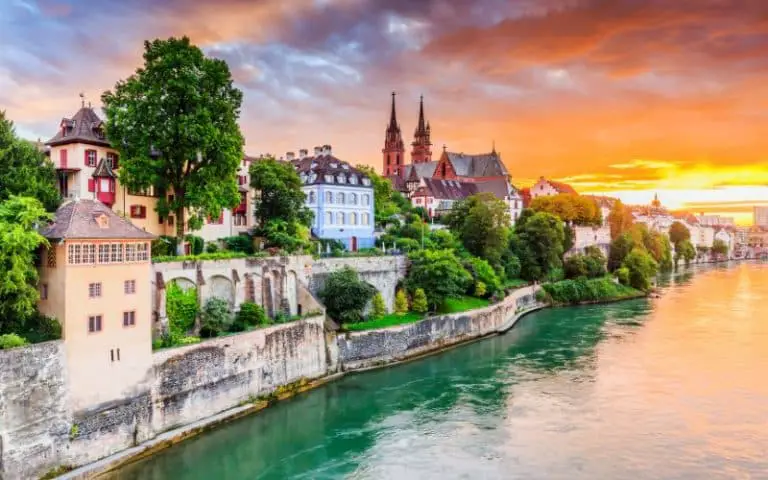 Where To Stay In Switzerland For Hiking