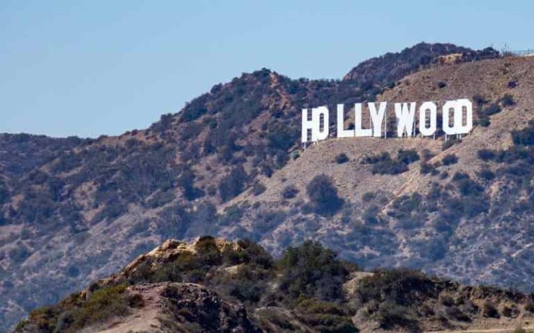 Can You Hike To Hollywood Sign
