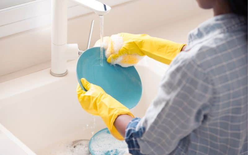 Can Enamel Camping Plates Go in the Dishwasher